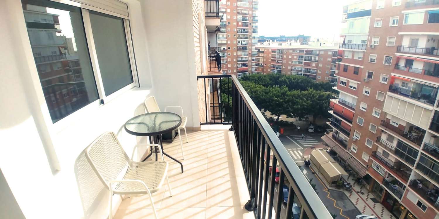 Longue saison. Bel appartement de 3 chambres à Malaga