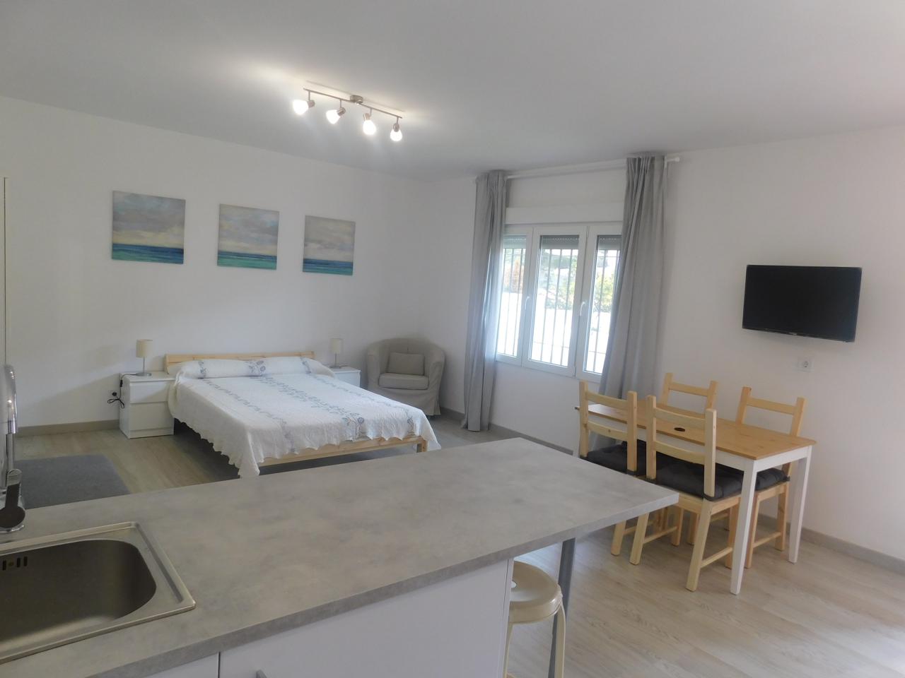 LONG-TERM STUDIO RENTAL FROM NOVEMBER 3, 2024 BETWEEN BENALMADENA COSTA AND PUEBLO