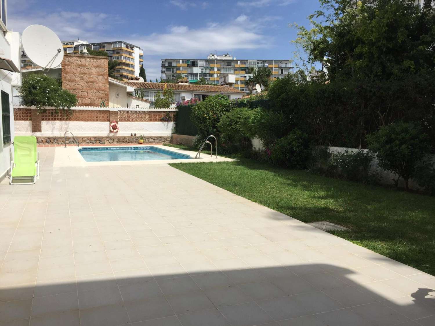 Zu vermieten für Langzeit UNMÖBLIERT Schönes Duplex-Penthouse mit Meerblick in Benalmadena