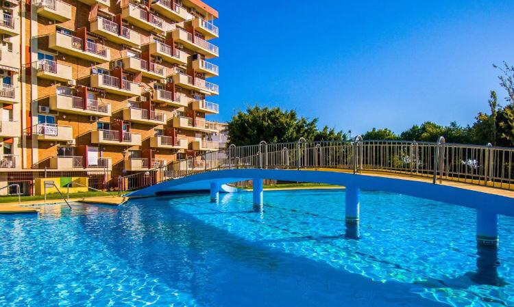 SCHÖNE WOHNUNG ZUM VERKAUF IN BENALMADENA MIT MEERBLICK