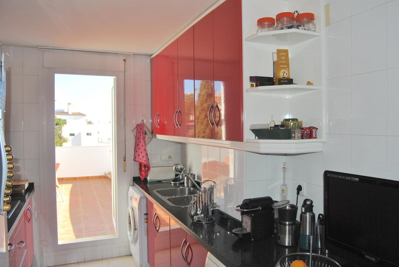 SE VENDE MAGNIFICO APARTAMENTO EN TORREQUEBRADA EN URBANIZACION DE LUJO (BENALMADENA)