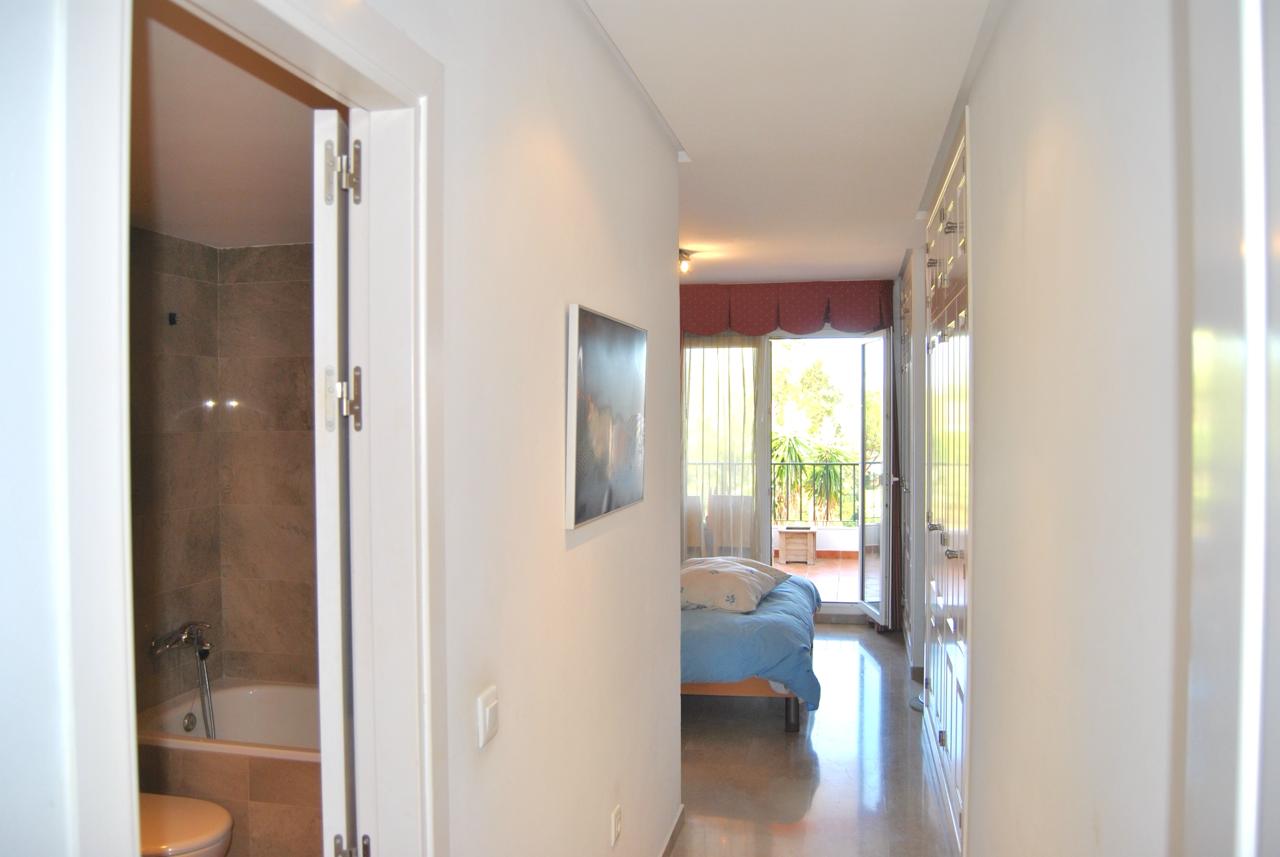 SE VENDE MAGNIFICO APARTAMENTO EN TORREQUEBRADA EN URBANIZACION DE LUJO (BENALMADENA)