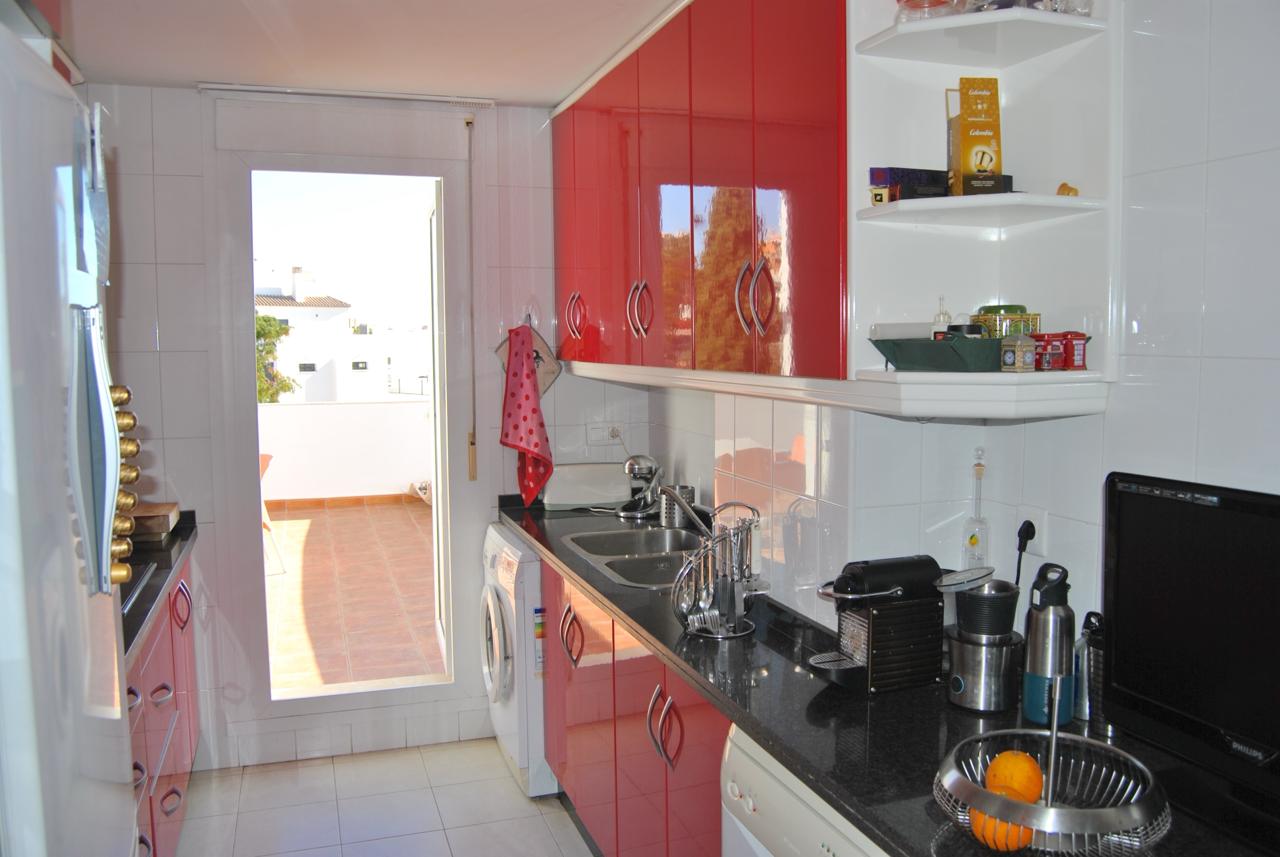 SE VENDE MAGNIFICO APARTAMENTO EN TORREQUEBRADA EN URBANIZACION DE LUJO (BENALMADENA)