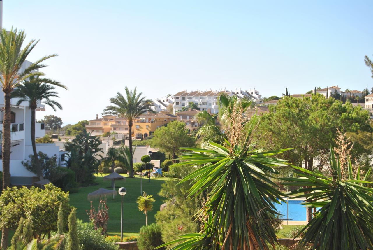 SE VENDE MAGNIFICO APARTAMENTO EN TORREQUEBRADA EN URBANIZACION DE LUJO (BENALMADENA)