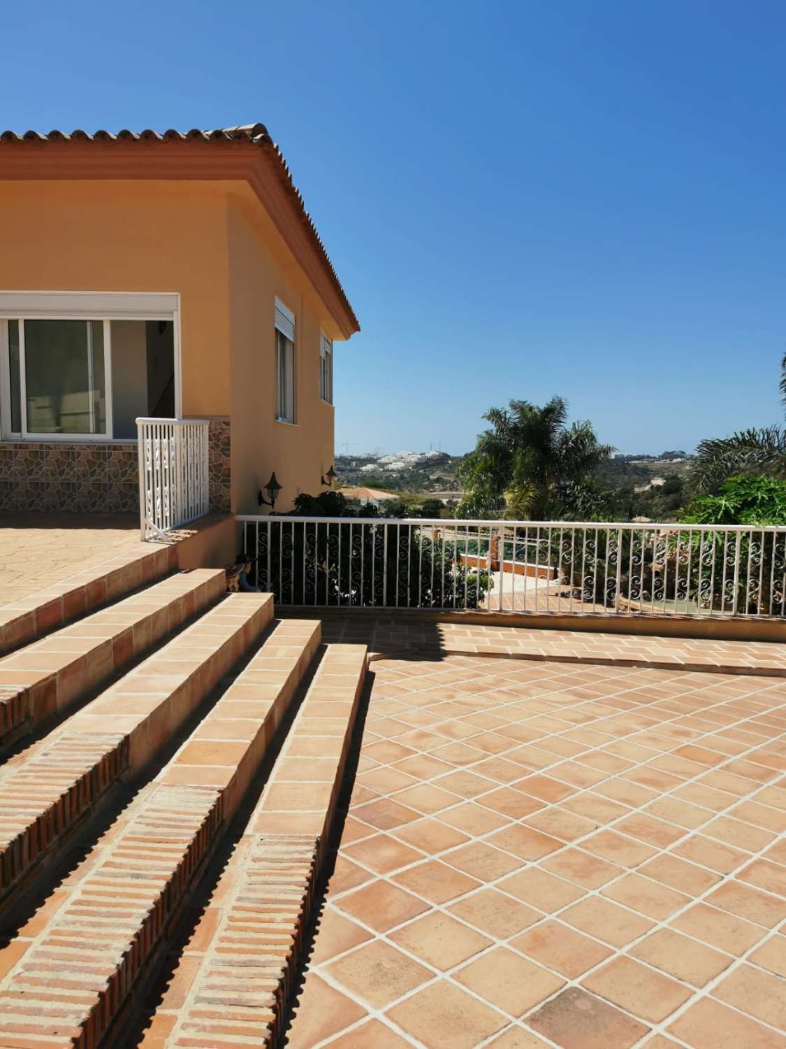 Se vende magnifico chalet en zona  La Cala Golf - Lagar Mijas