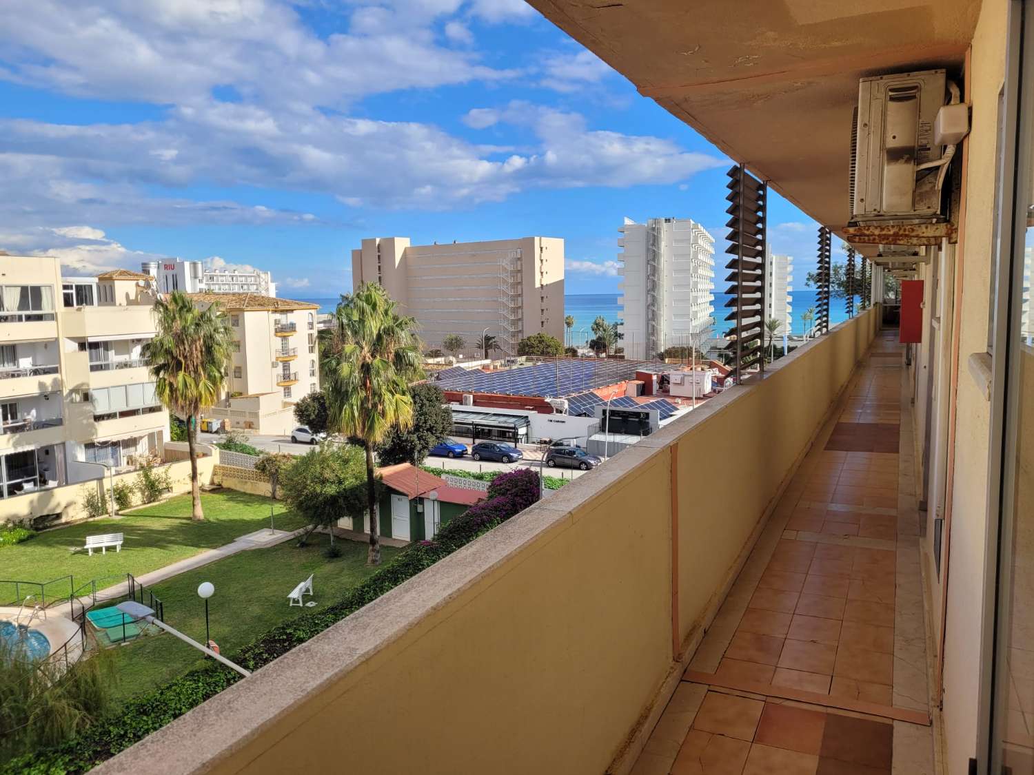 Halbe Saison . Zu vermieten vom 21.10.24-31.5.25 Schöne Wohnung mit Meerblick in La Carihuela ( Torremolinos)