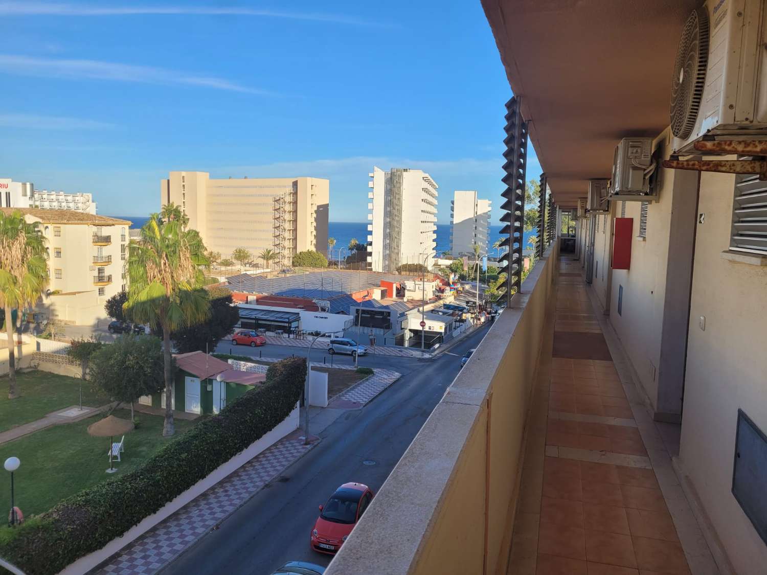 Halbe Saison . Zu vermieten vom 21.10.24-31.5.25 Schöne Wohnung mit Meerblick in La Carihuela ( Torremolinos)