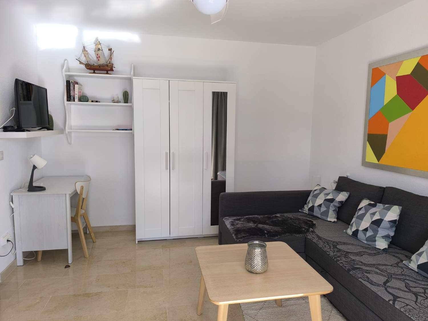 HALF SEASON. FOR RENT FROM 10.10.24 TO 31.5.25 NICE APARTMENT IN BENALMADENA COSTA