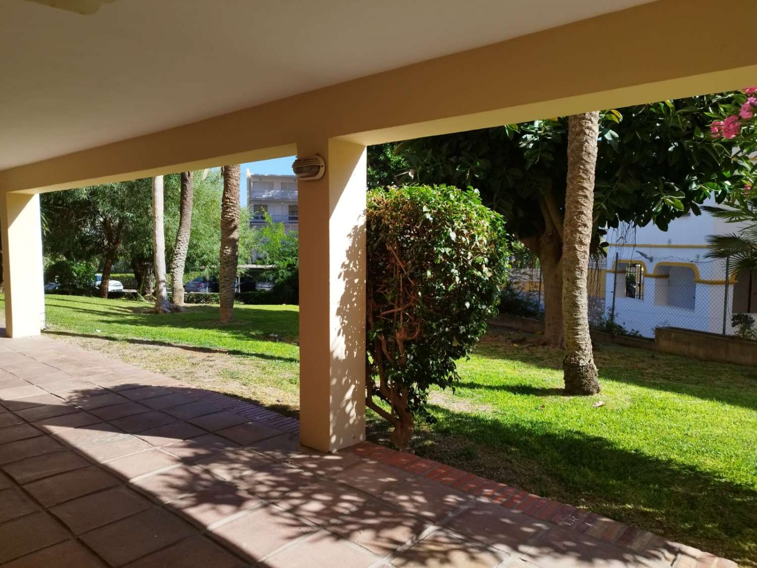 HALF SEASON. FOR RENT FROM 1.9.2024-30.6.2025 NICE APARTMENT IN LA CARIHUELA (TORREMOLINOS)