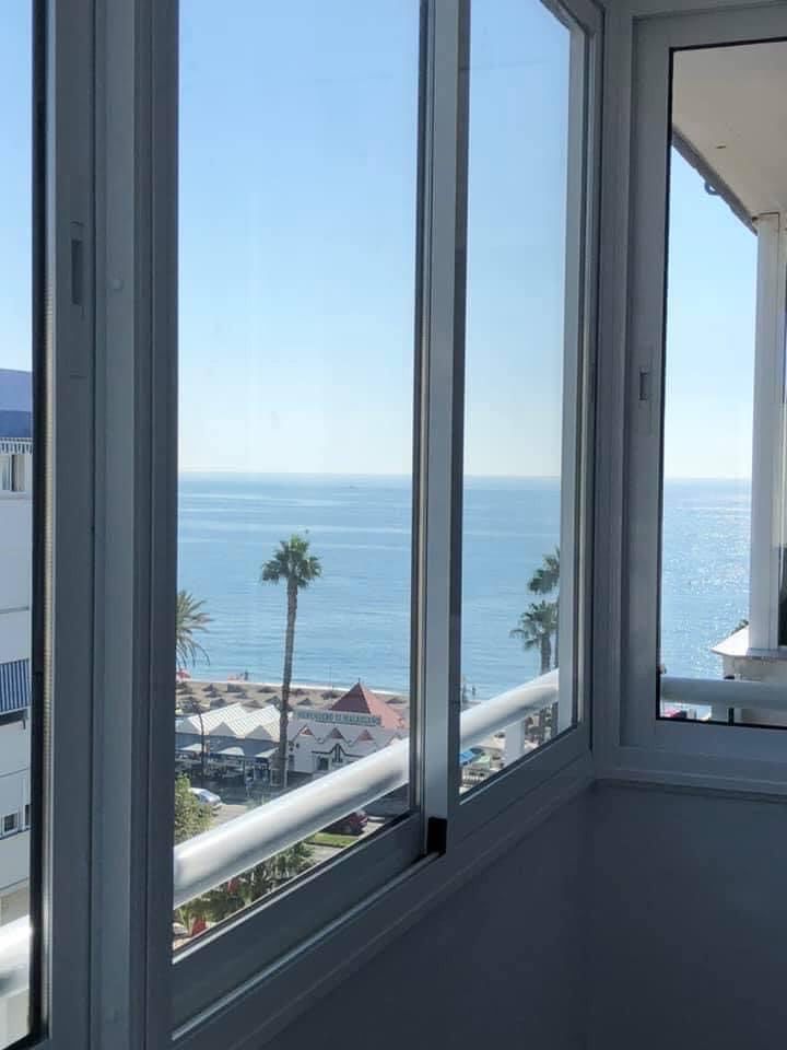 LANGZEITMIETE AB 06.01.25 SCHÖNE WOHNUNG MIT MEERBLICK IN BENALMADENA