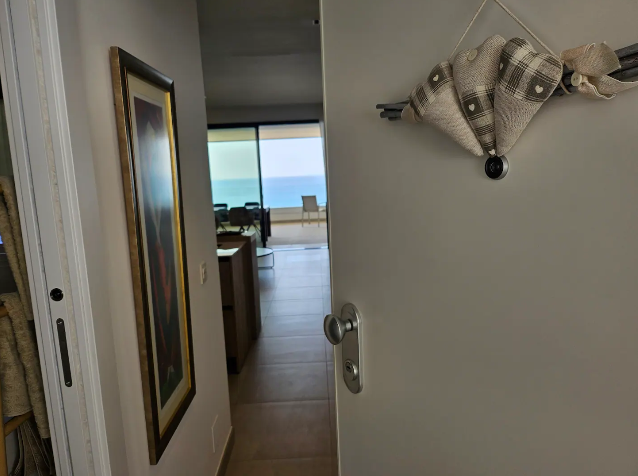 HALF SEIZOEN TE HUUR VAN 28/11/2024 -31/05/2025 PRACHTIG APPARTEMENT MET PRACHTIG UITZICHT OP ZEE IN FUENGIROLA