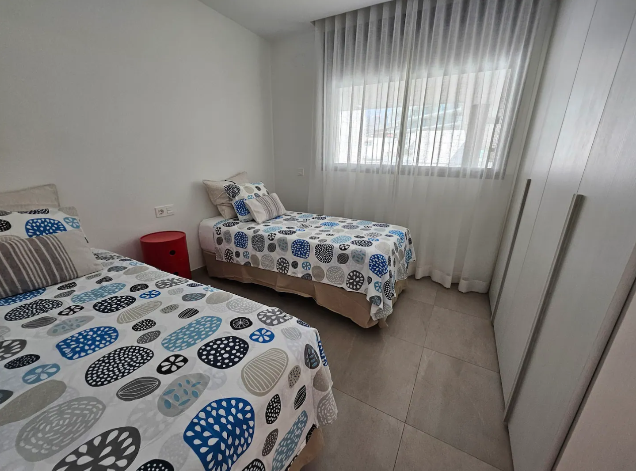 HALBSAISON ZU VERMIETEN VOM 28.11.2024 -31.05.2025 WUNDERSCHÖNE WOHNUNG MIT HERRLICHEM MEERBLICK IN FUENGIROLA