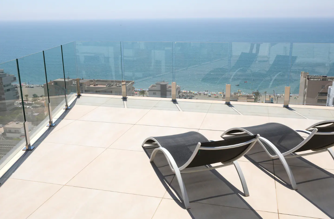 HALF SEASON FOR RENT FROM 28/11/2024 -31/05/2025 MAGNIFICENT APARTMENT WITH STUNNING SEA VIEWS IN FUENGIROLA