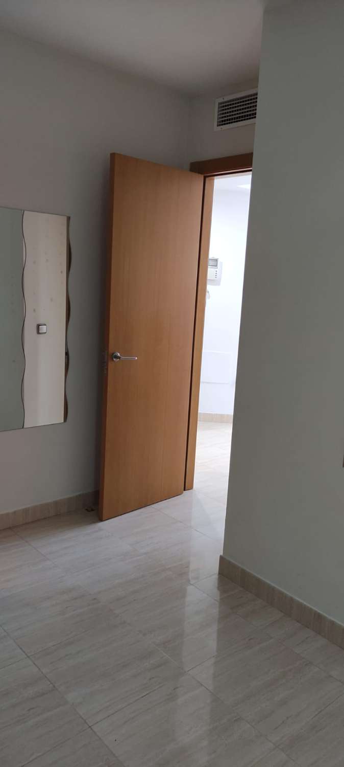 SE ALQUILA POR LARGA TEMPORADA BONITO APARTAMENTO EN EL HIGUERON EN BENALMADENA PUEBLO