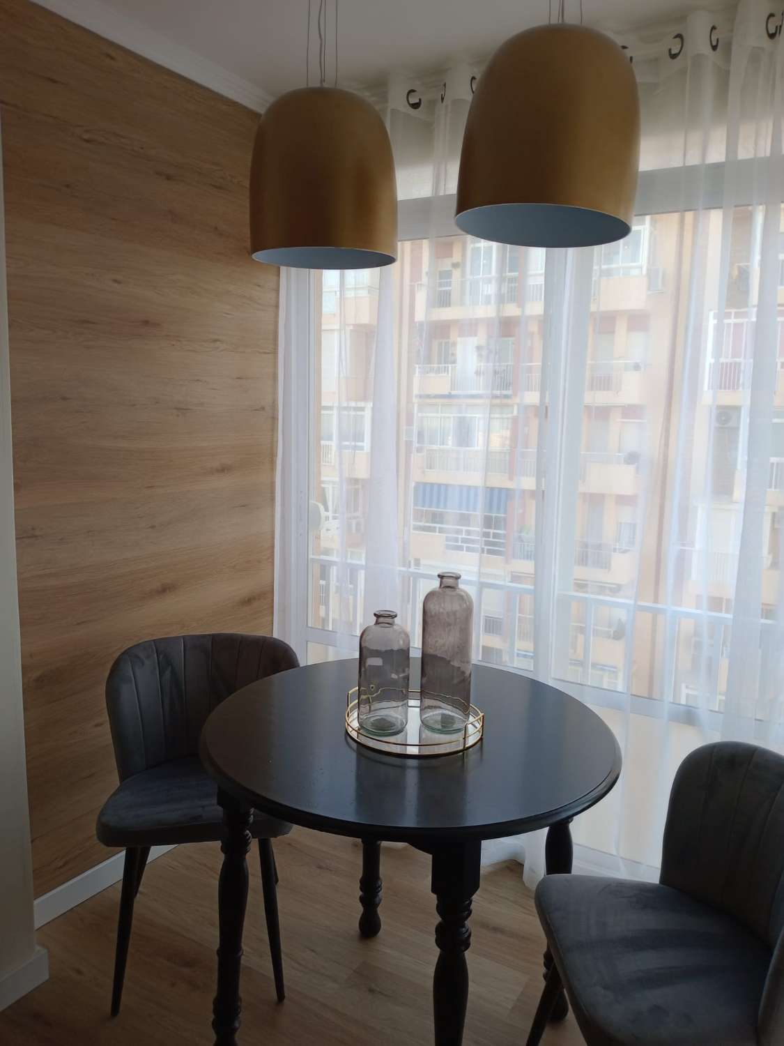 SE VENDE BONITO APARTAMENTO AMUEBLADO EN ARROYO DE LA MIEL