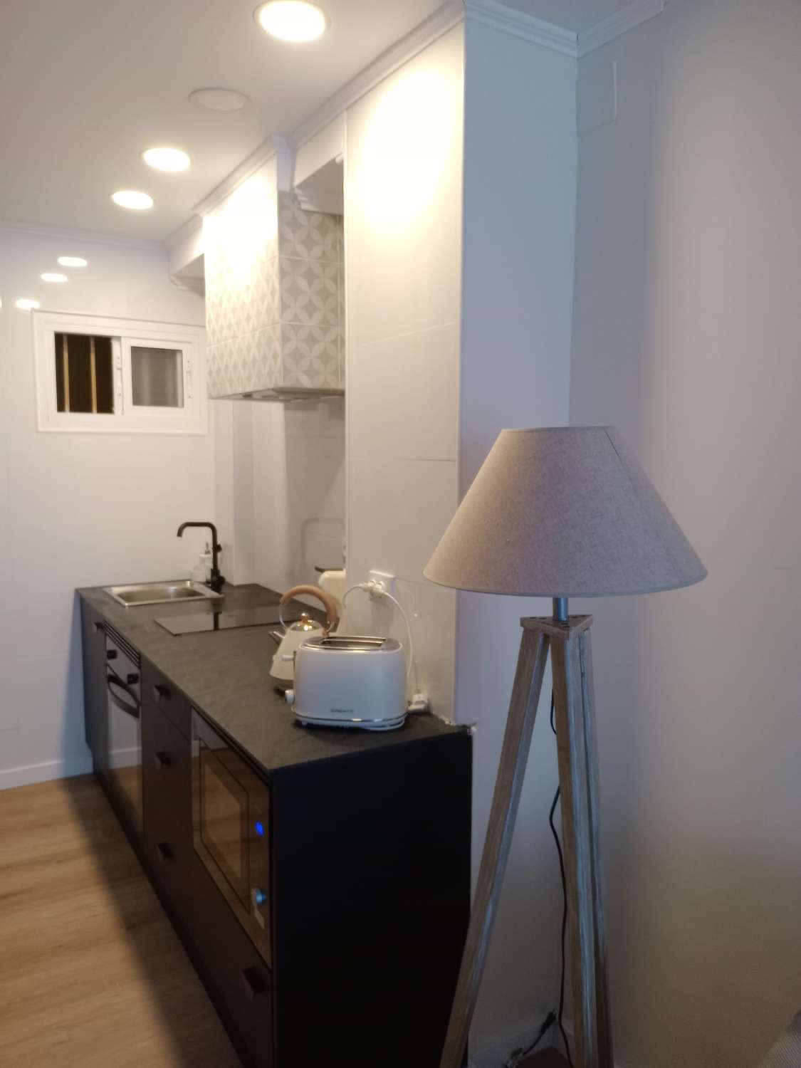 SE VENDE BONITO APARTAMENTO AMUEBLADO EN ARROYO DE LA MIEL