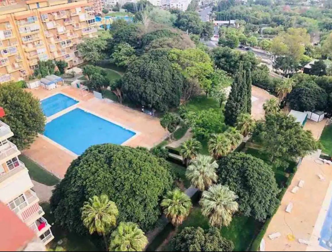 SE VENDE BONITO ESTUDIO  CON VISTAS AL MAR EN ARROYO DE LA MIEL (BENALMADENA)