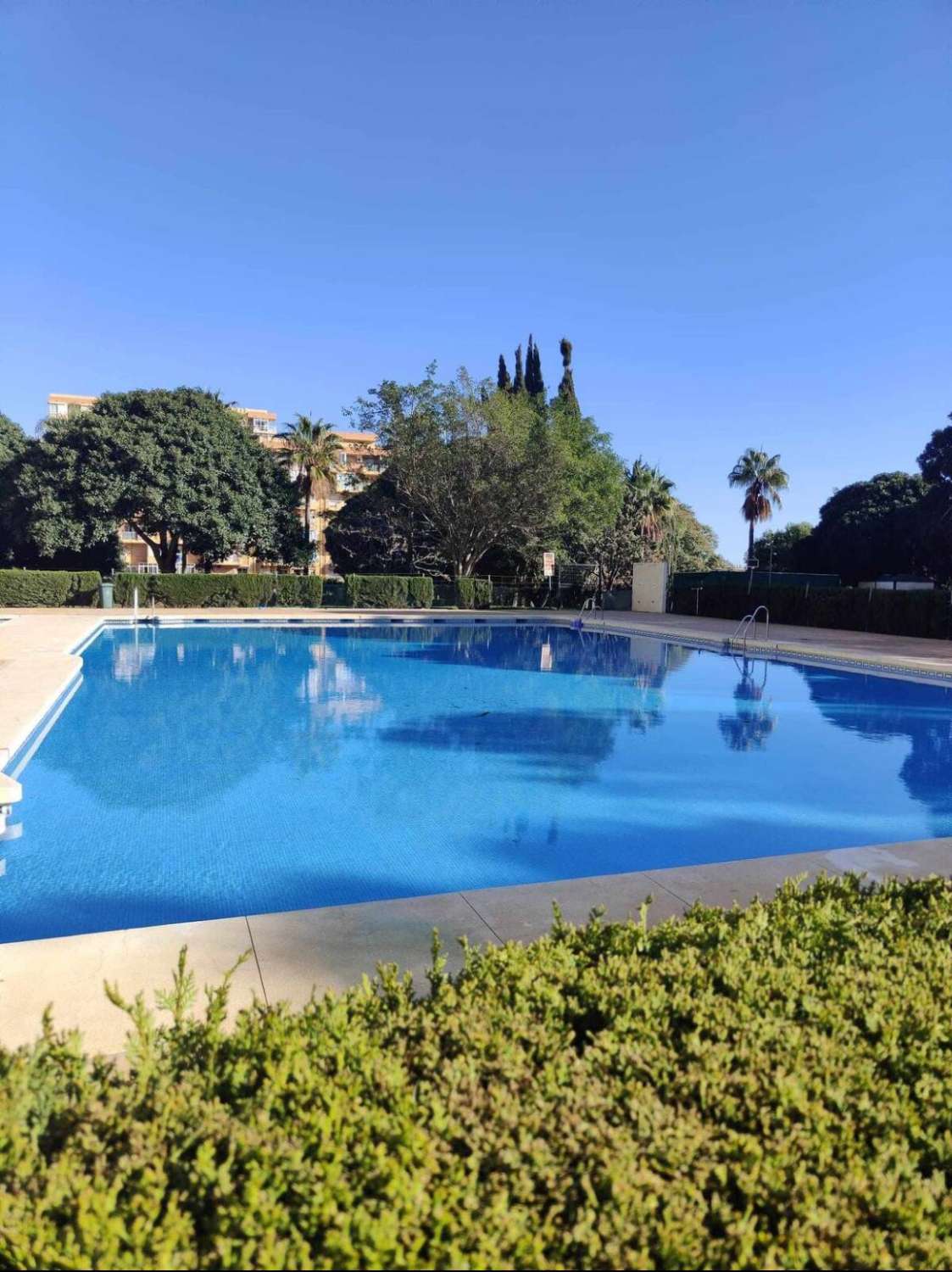 SE VENDE BONITO ESTUDIO  CON VISTAS AL MAR EN ARROYO DE LA MIEL (BENALMADENA)