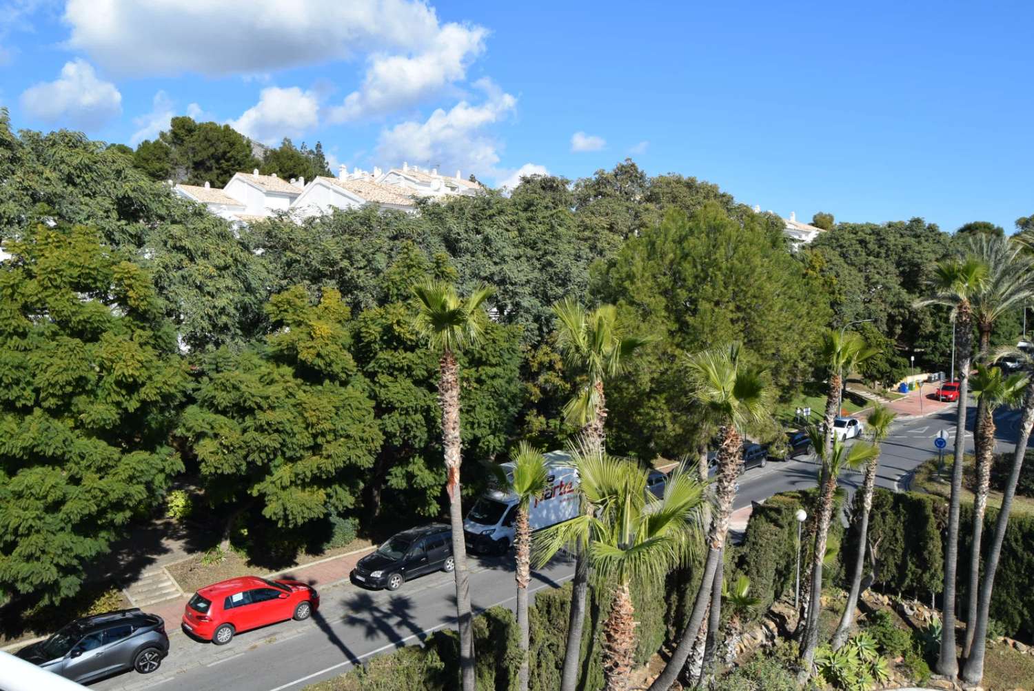 Penthouse zur Langzeitmiete in Nueva Torrequebrada in der Nähe von Schulen, Strand und Geschäften und ab sofort verfügbar