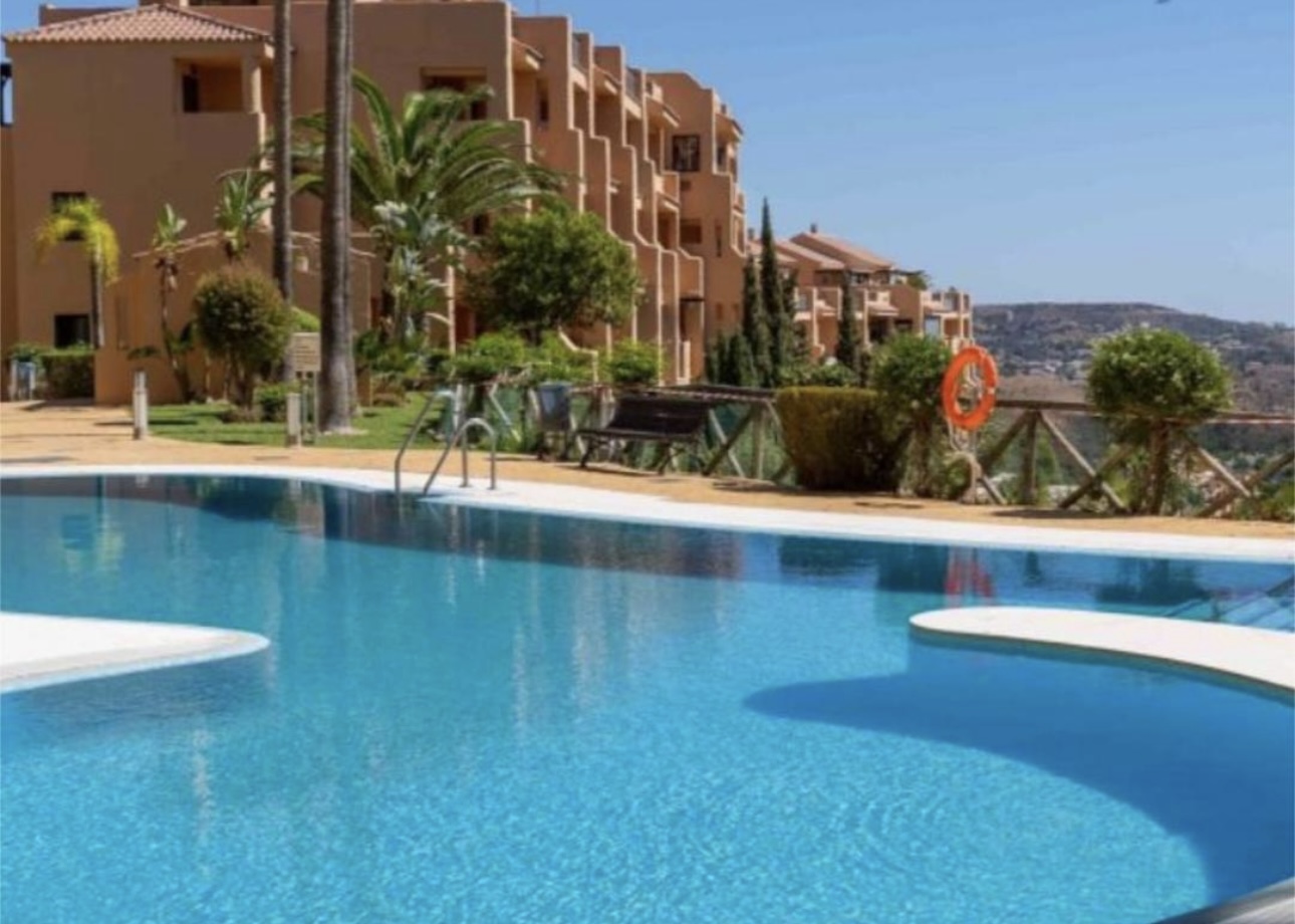 Se vende bonito apartamento con vistas al mar en zona Riviera del Sol (Mijas )