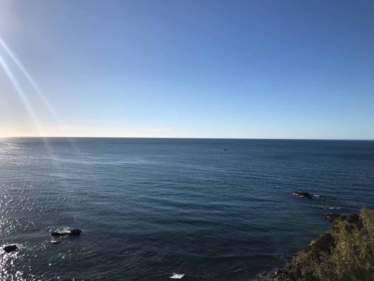 MERAVIGLIOSO APPARTAMENTO SULLA SPIAGGIA DI 1A LINEA IN VENDITA A BENALMADENA