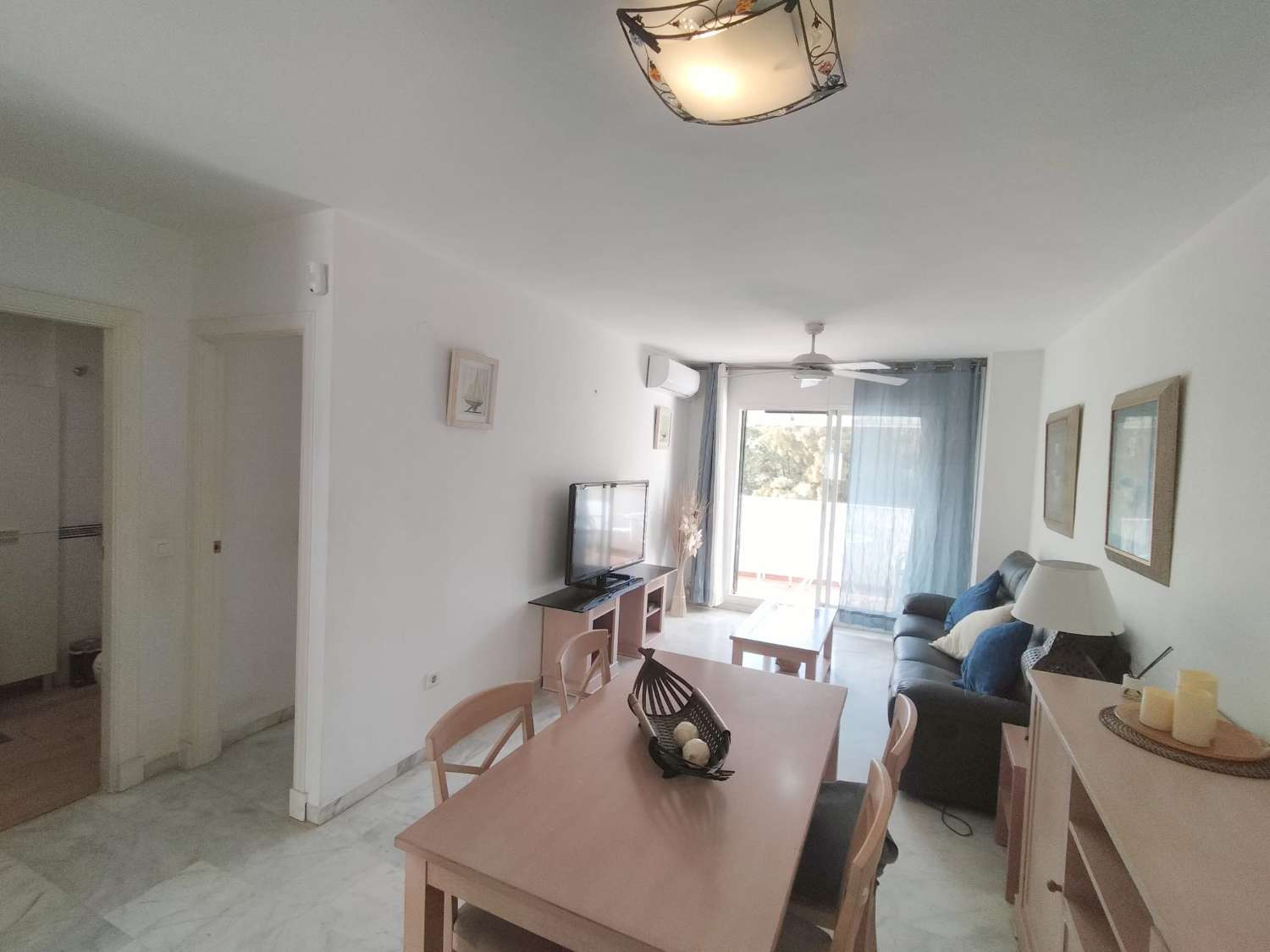 VAKKER DUPLEX PENTHOUSE TIL SALGS I NUEVA TORREQUEBRADA-OMRÅDET (BENALMADENA)