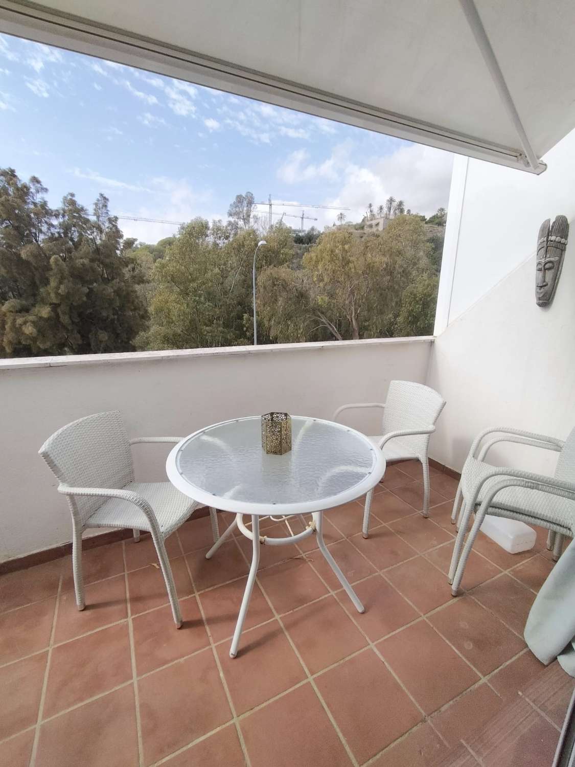 VAKKER DUPLEX PENTHOUSE TIL SALGS I NUEVA TORREQUEBRADA-OMRÅDET (BENALMADENA)