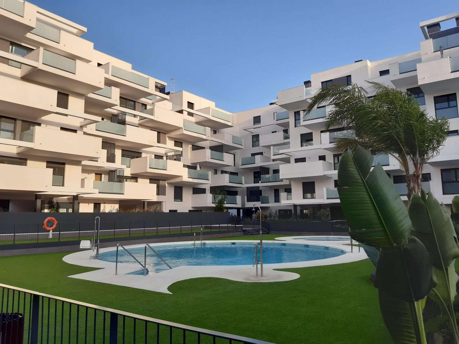 SE VENDE MAGNIFICO APARTAMENTO DE 3 DORMITORIOS EN ZONA PLAYAMAR - LOS ALAMOS (TORREMOLINOS)