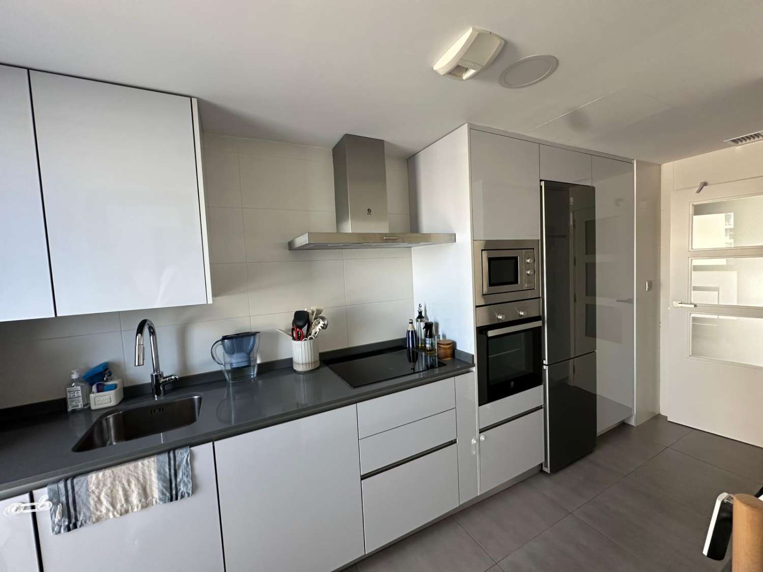 SE VENDE MAGNIFICO APARTAMENTO DE 3 DORMITORIOS EN ZONA PLAYAMAR - LOS ALAMOS (TORREMOLINOS)