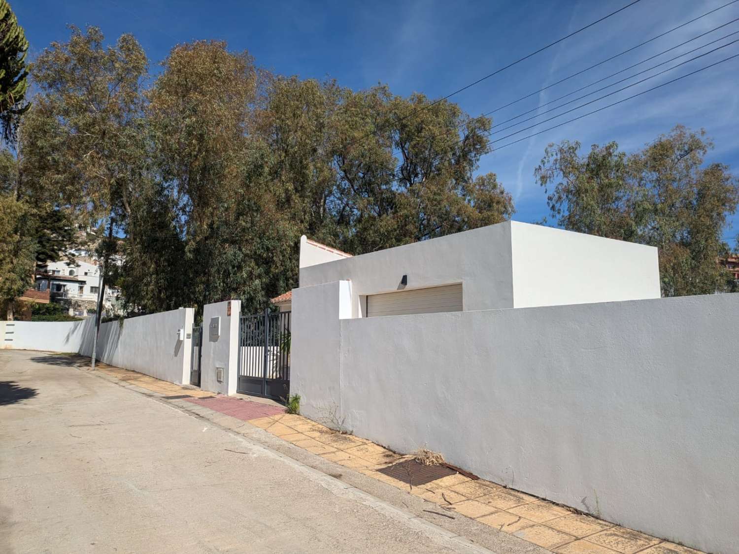 SE VENDE MAGNIFICA VILLA  EN BENALMADENA PUEBLO