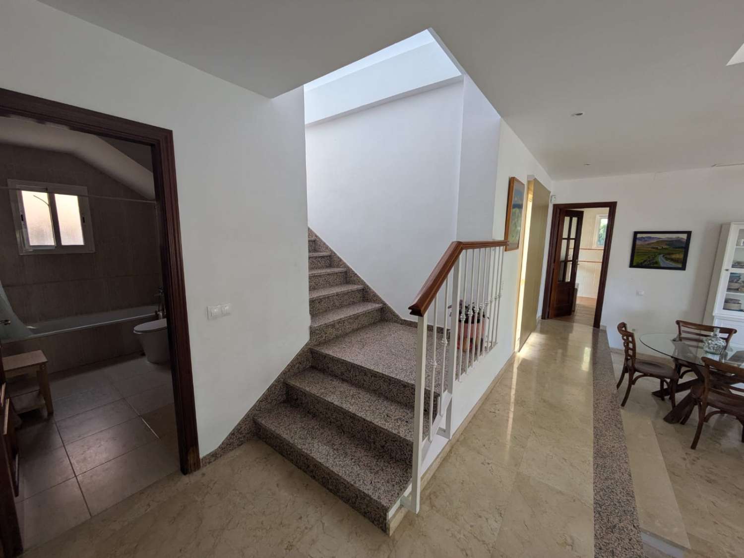 SE VENDE MAGNIFICA VILLA  EN BENALMADENA PUEBLO