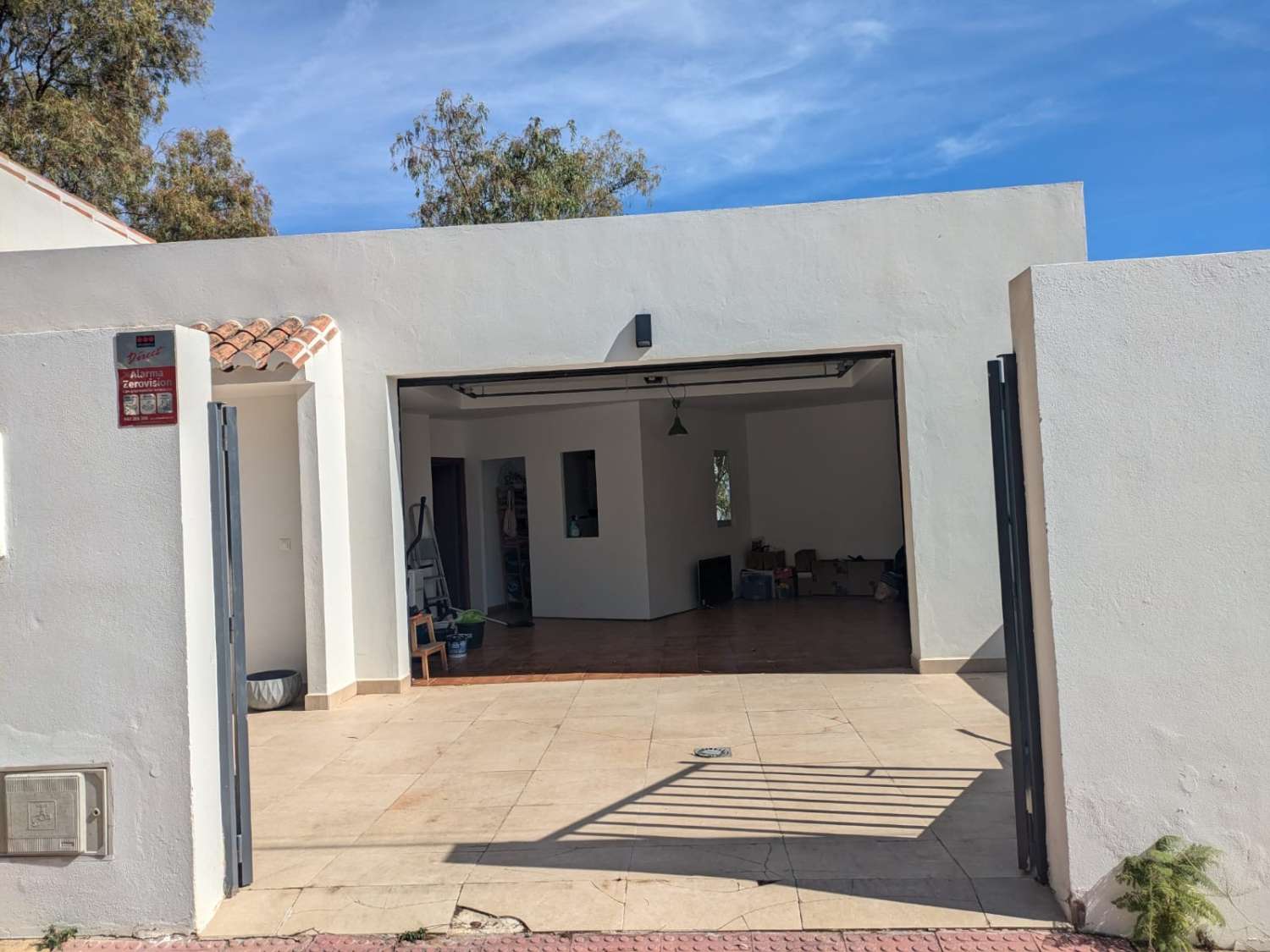 SE VENDE MAGNIFICA VILLA  EN BENALMADENA PUEBLO