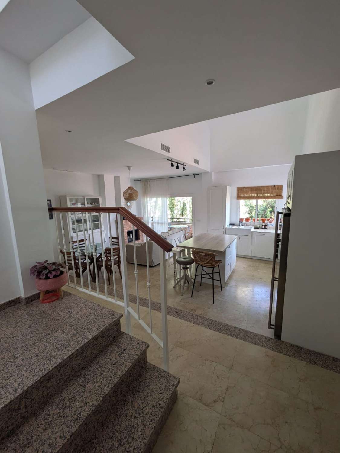 SE VENDE MAGNIFICA VILLA  EN BENALMADENA PUEBLO