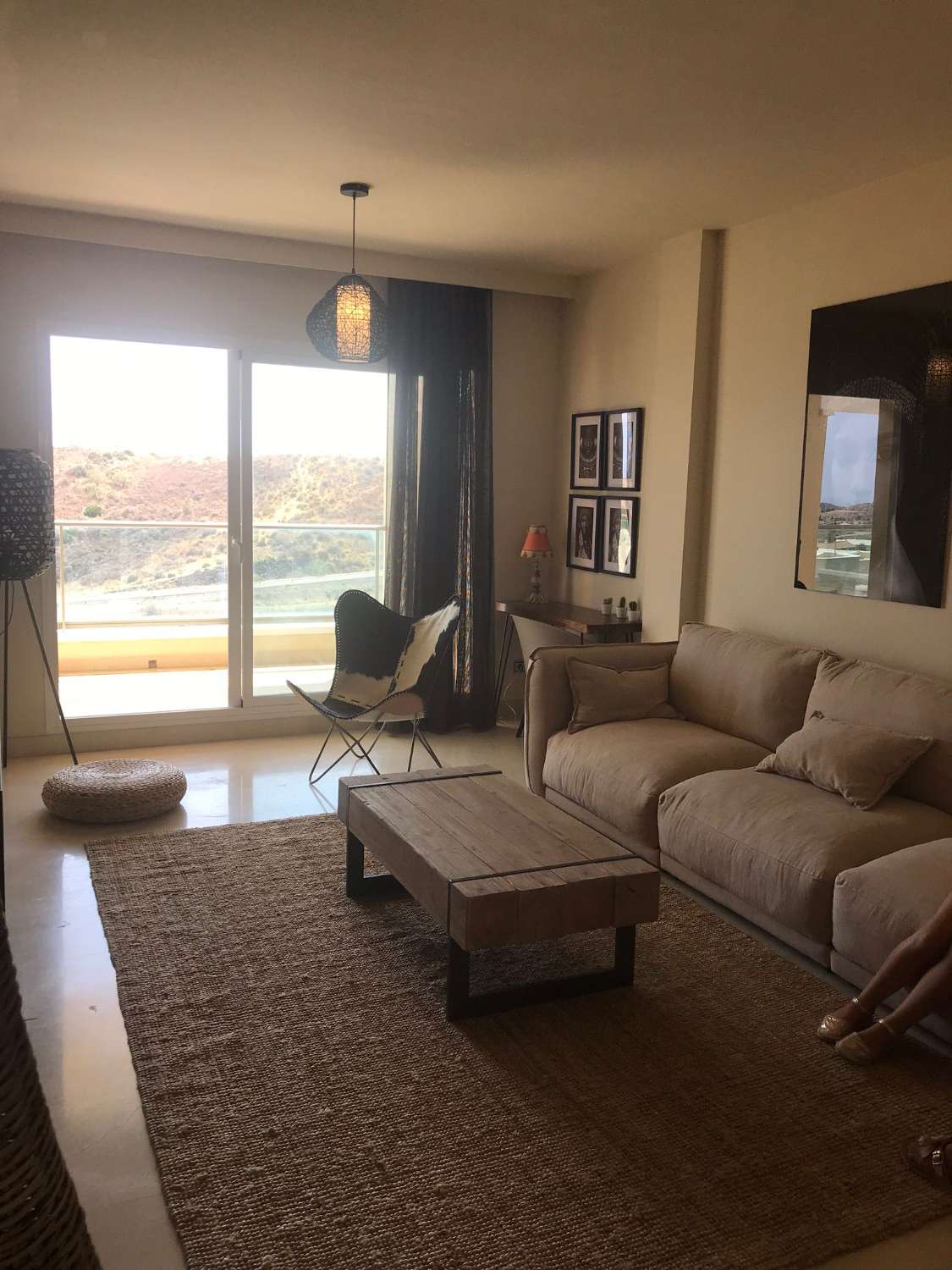 SE VENDE APARTAMENTO A ESTRENAR  CERCA DE CAMPO DE GOLF EN MIJAS ZONA CERRO DEL AGUILA