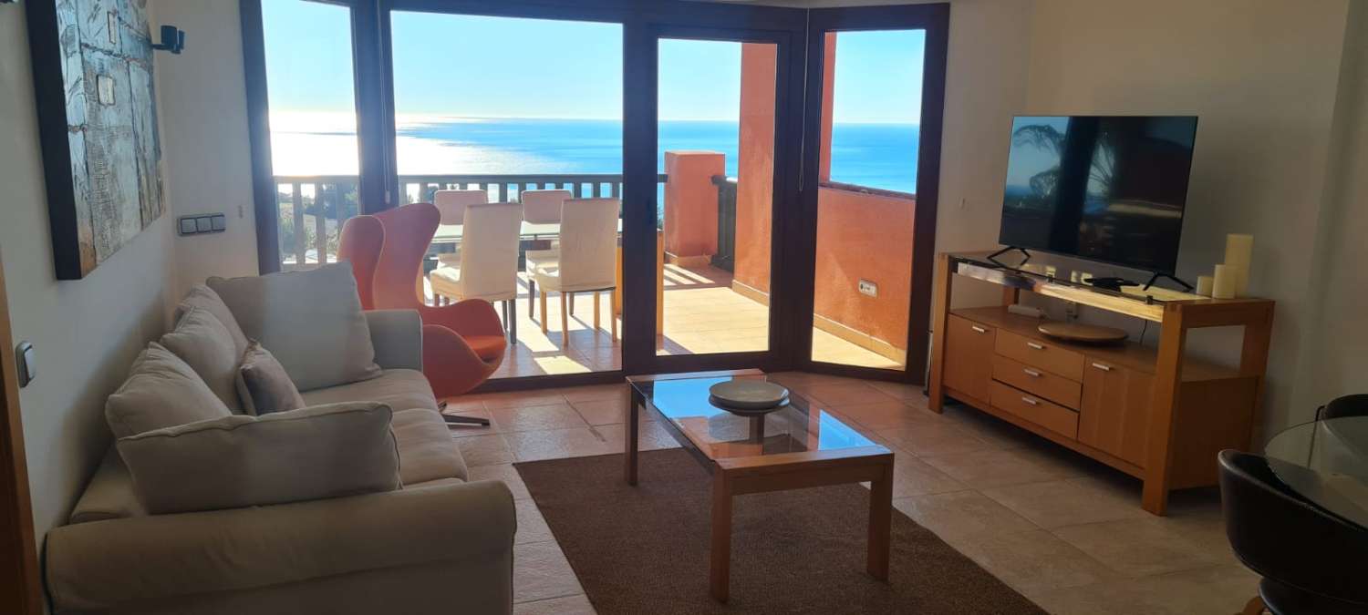 LARGA TEMPORADA SE ALQUILA DESDE AHORA  BONITO APARTAMENTO CON VISTAS AL MAR EN  HIGUERON