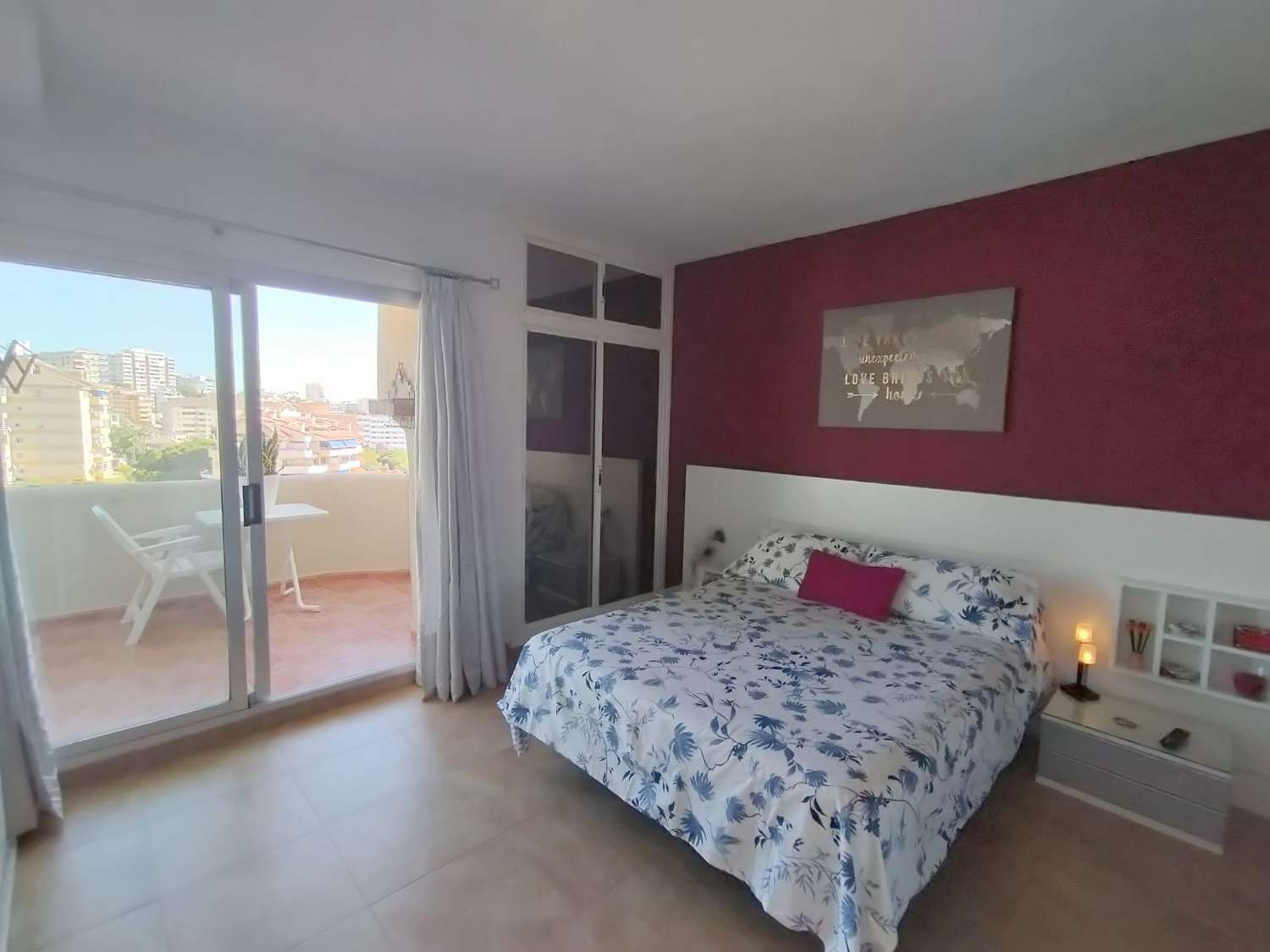 APARTMENT WITH SEA VIEWS FOR SALE IN BENALMADENA ON THE 1ST LINE OF THE BEACH