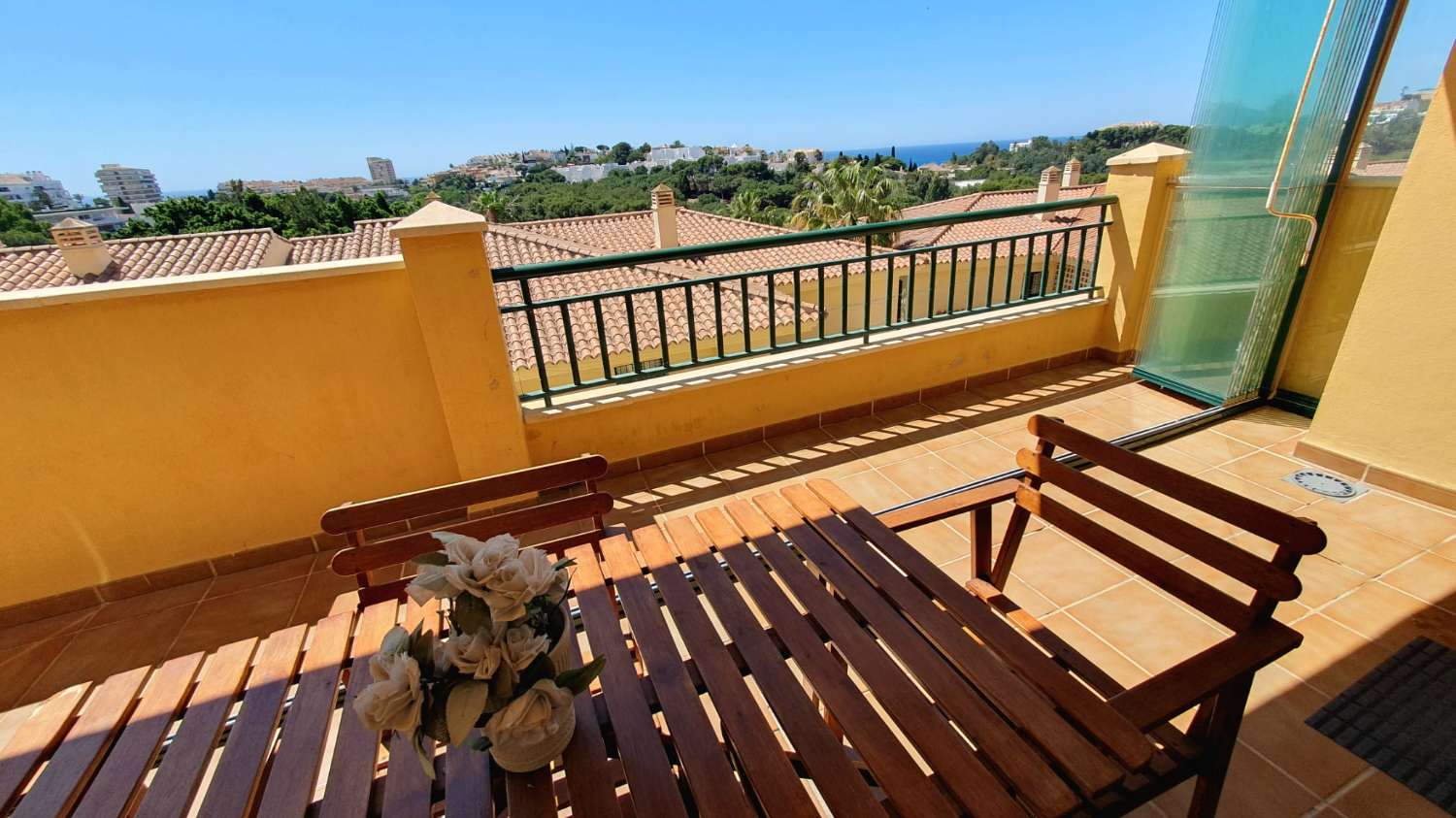 SE ALQUILA POR LARGA TEMPORADA BONITO APARTAMENTO EN BENALMADENA EN TORREQUEBRADA CERCA DEL CAMPO DE GOLF (BENALMADENA)