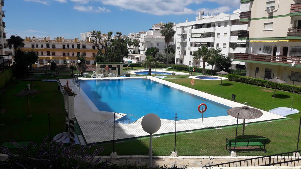 HALF SEIZOEN. TE HUUR VANAF 15/9/25 -15/6/2026 MOOI APPARTEMENT OP 100 METER VAN HET STRAND IN BENALMÁDENA