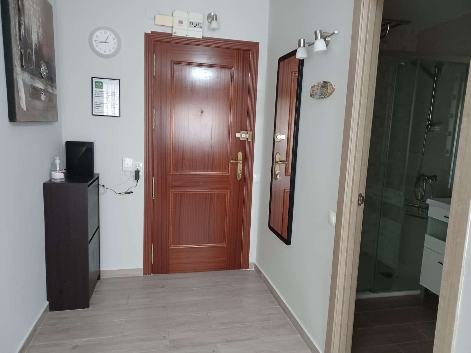 HALF SEIZOEN. TE HUUR VANAF 15/9/25 -15/6/2026 MOOI APPARTEMENT OP 100 METER VAN HET STRAND IN BENALMÁDENA