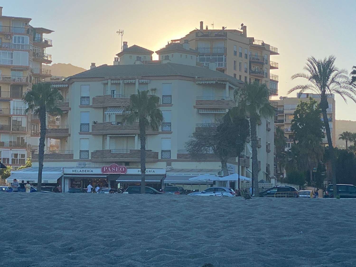 Affitto MEDIA STAGIONE dal 8/09/24 al 8/6/25 grazioso appartamento sulla 1a linea della spiaggia di Los Alamos.