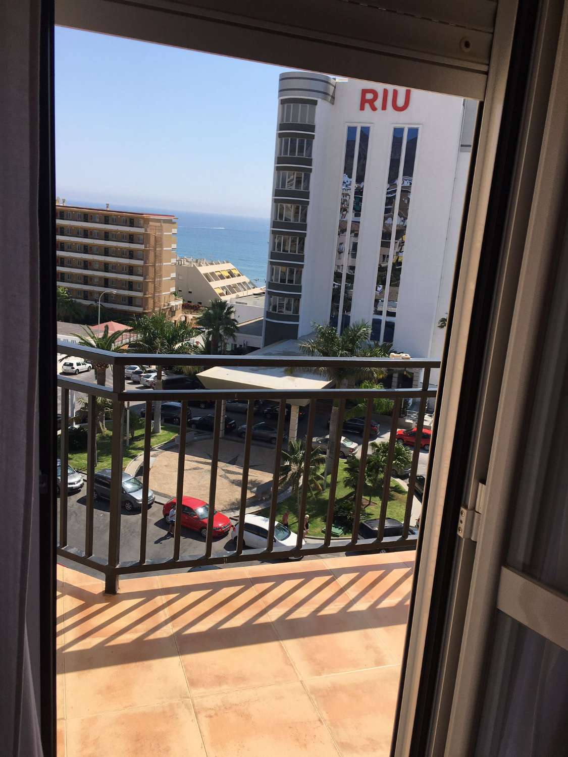 Het wordt verhuurd HALF SEIZOEN van 17-1-25-31.5. 25 en van 01.10.25-31.5.26 Mooi appartement met uitzicht op zee in La Carihuela (Torremolinos)